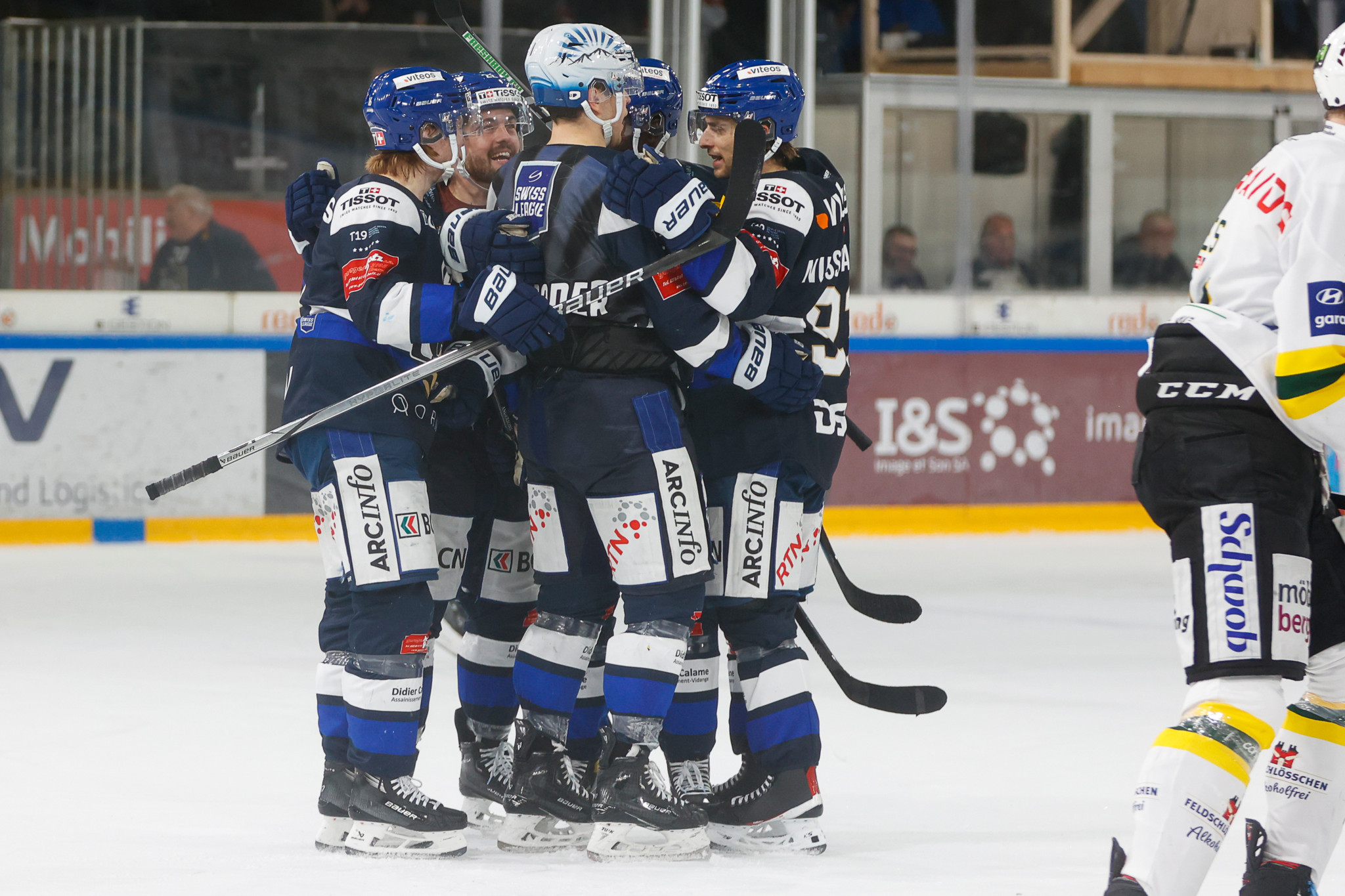 , Hockey sur glace: La Chaux-de-Fonds balaye Martigny, Viège et Sierre s’imposent